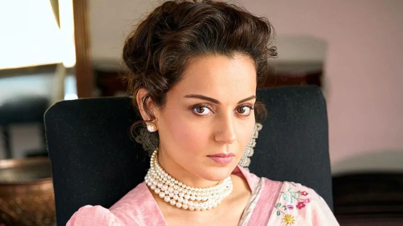 'দেশে যুদ্ধ লেগেছে, আর আমরা...', 'অপারেশন সিঁদুর' নিয়ে গর্জে উঠলেন কঙ্গনা 'দেশে যুদ্ধ লেগেছে, আর আমরা...', 'অপারেশন সিঁদুর' নিয়ে গর্জে উঠলেন কঙ্গনা