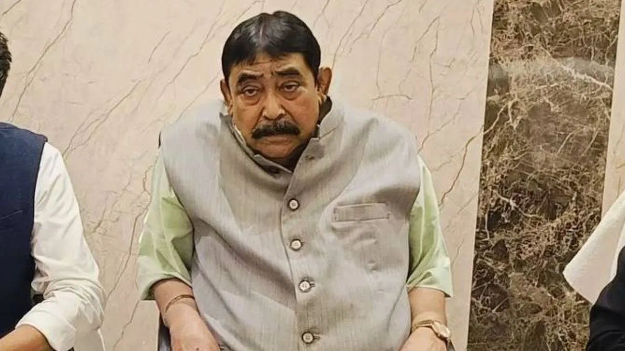Anubrata Mondal: 'লাস্ট ওয়ার্নিং'-র পরেও স্বমহিমায় কেষ্ট! দলীয় নির্দেশ 'ভুলে' হোয়াটসঅ্যাপে দিলেন বিশেষ বার্তা Anubrata Mondal: 'লাস্ট ওয়ার্নিং'-র পরেও স্বমহিমায় কেষ্ট! দলীয় নির্দেশ 'ভুলে' হোয়াটসঅ্যাপে দিলেন বিশেষ বার্তা