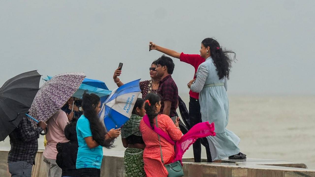 Digha: চরম বিড়ম্বনায় দিঘার বাসিন্দারা, প্রতিদিন নাকাল হতে হচ্ছে, চলাফেরাই করা যাচ্ছে না! কারণটা কী