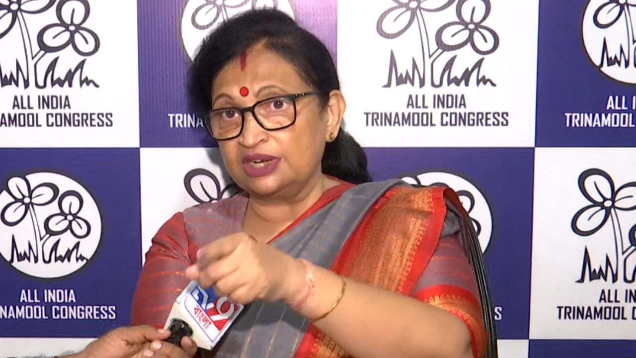 TMC: গুজরাটের কোম্পানিকে টেন্ডার পাইয়ে দিচ্ছে কমিশন, দাবি তৃণমূলের TMC: গুজরাটের কোম্পানিকে টেন্ডার পাইয়ে দিচ্ছে কমিশন, দাবি তৃণমূলের