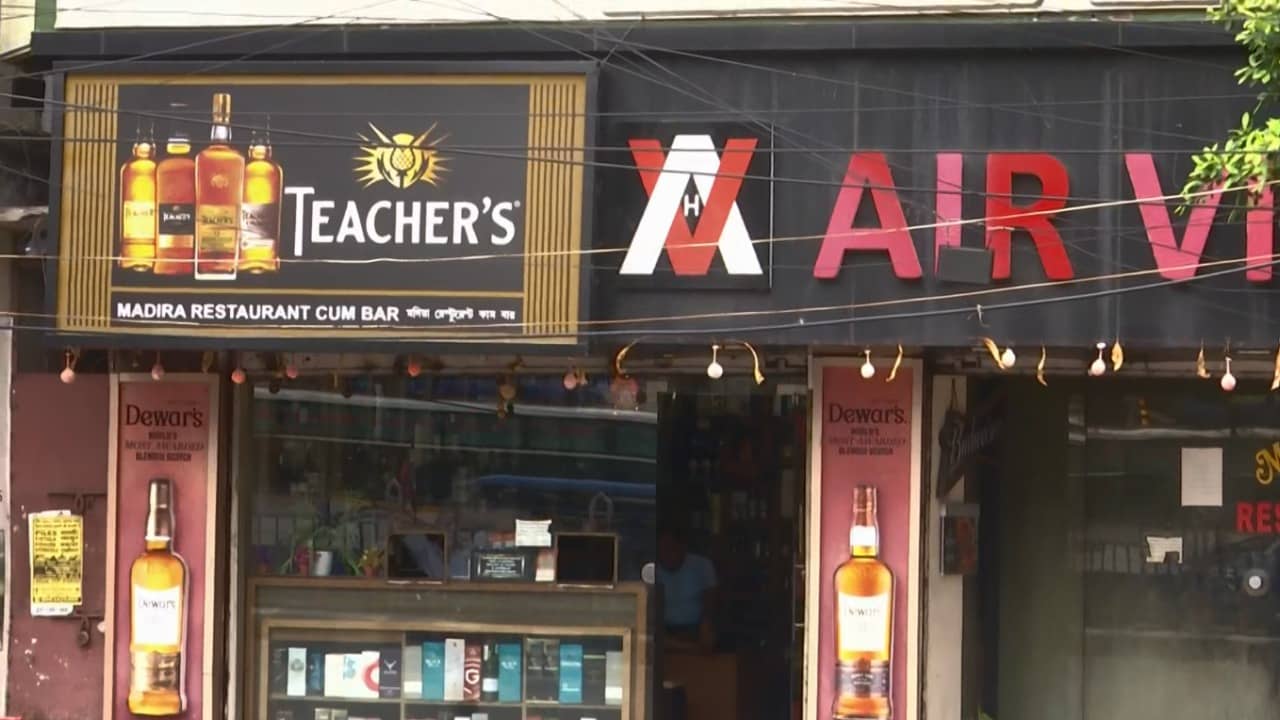 Liquor Shops: ১২টা বাজলেই বন্ধ নাইট পাব? মদের দোকান নিয়েও বড় সিদ্ধান্ত? কী বলছেন মেয়র?