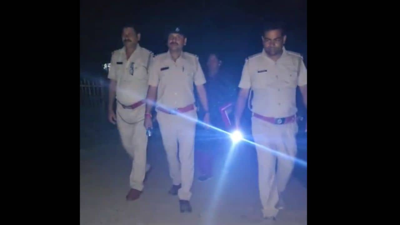 Malda: গোপনে মজুত হচ্ছিল দাহ্য পদার্থ, মালদহের বুকে বসেই বড় যড়যন্ত্র