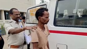 ঘুমন্ত দাদার গায়ে পেট্রোল ঢেলে আগুন, ভাইকে তুলে নিয়ে গেল পুলিশ ঘুমন্ত দাদার গায়ে পেট্রোল ঢেলে আগুন, ভাইকে তুলে নিয়ে গেল পুলিশ