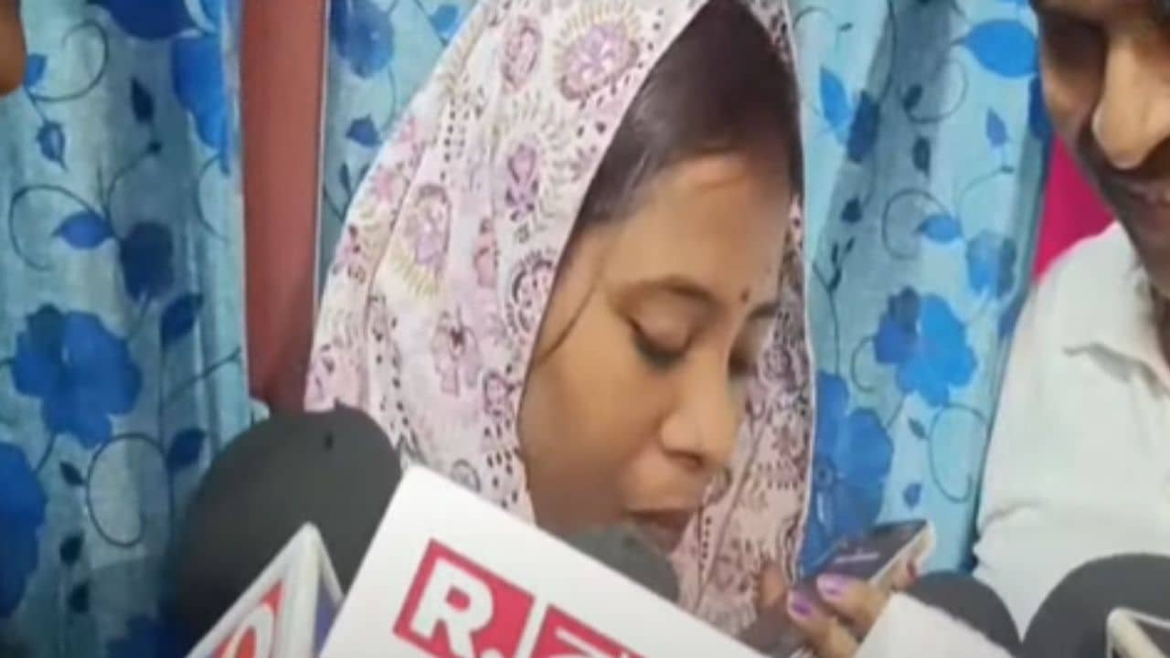 Mamata Banerjee: আমার ভাইয়ের জন্য অনেক শুভেচ্ছা, এবার একটু হাসিতে থাকুন, পূর্ণমের স্ত্রীকে ফোন করলেন মমতা