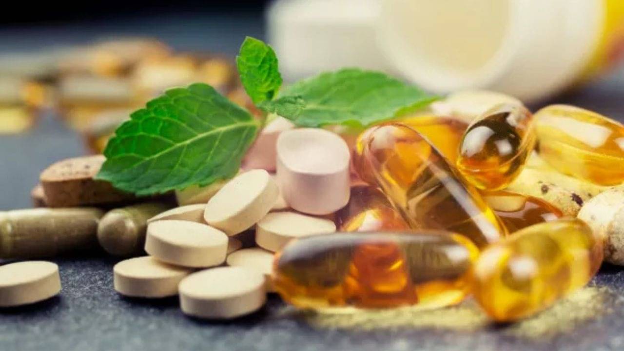 ওষুধ আর ভিটামিন সাপ্লিমেন্ট কী একসঙ্গে খাওয়া যায়?