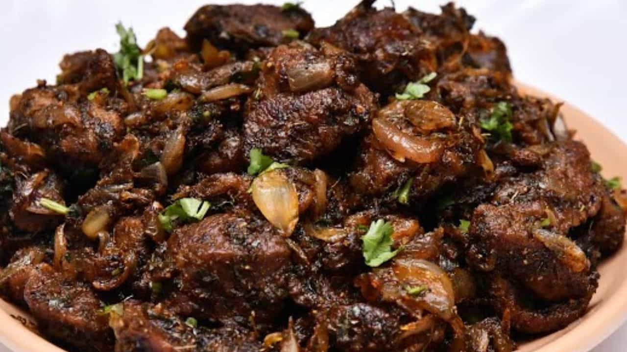 Mutton Fry Recipe: মটন একবার এইভাবে রেঁধে দেখুন, অন্য কোনও পদ খেতে ইচ্ছে করবে না Mutton Fry Recipe: মটন একবার এইভাবে রেঁধে দেখুন, অন্য কোনও পদ খেতে ইচ্ছে করবে না
