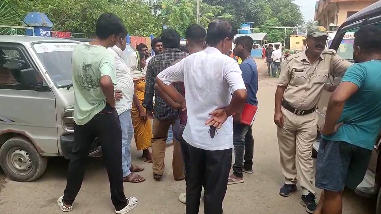 Nadia: ইটভাটার অদূরে মহিলার ঝুলন্ত দেহ উদ্ধার, খুন নাকি আত্মহত্যা? তদন্তে পুলিশ