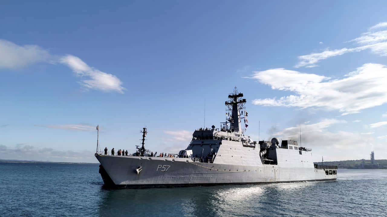 India-Pakistan Tension: পাকিস্তানের দিকে এগোচ্ছে ২৬টি রণতরী, এবার কী হবে?