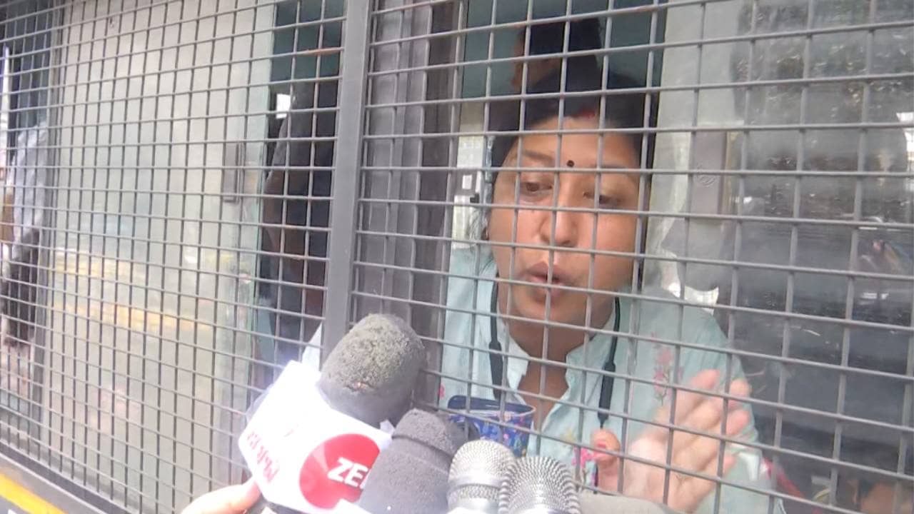 Kalighat: চাকরির দাবিতে পথে অযোগ্যরাও, কালীঘাটের সামনে উত্তেজনা