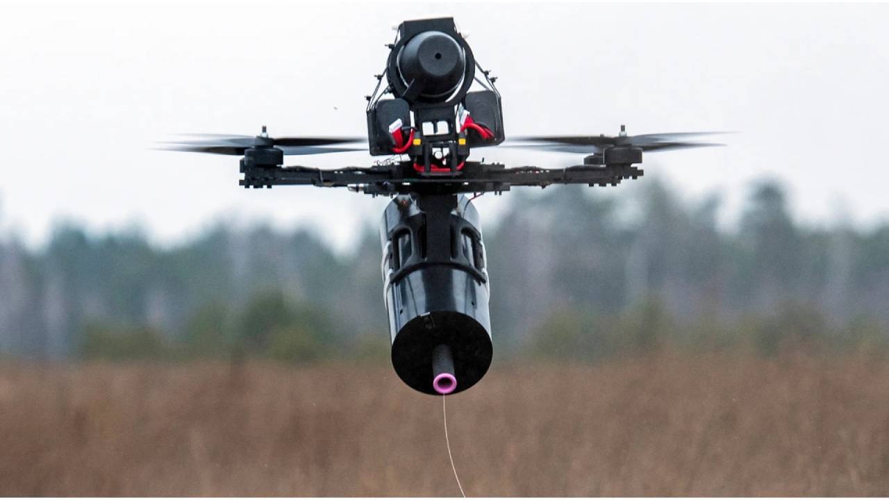 Fiber Optic Drone: রুশ-ইউক্রেন যুদ্ধে ব্যবহার হচ্ছে ফাইবার অপটিক ড্রোন। কতটা মারাত্মক এই নয়া ড্রোন?