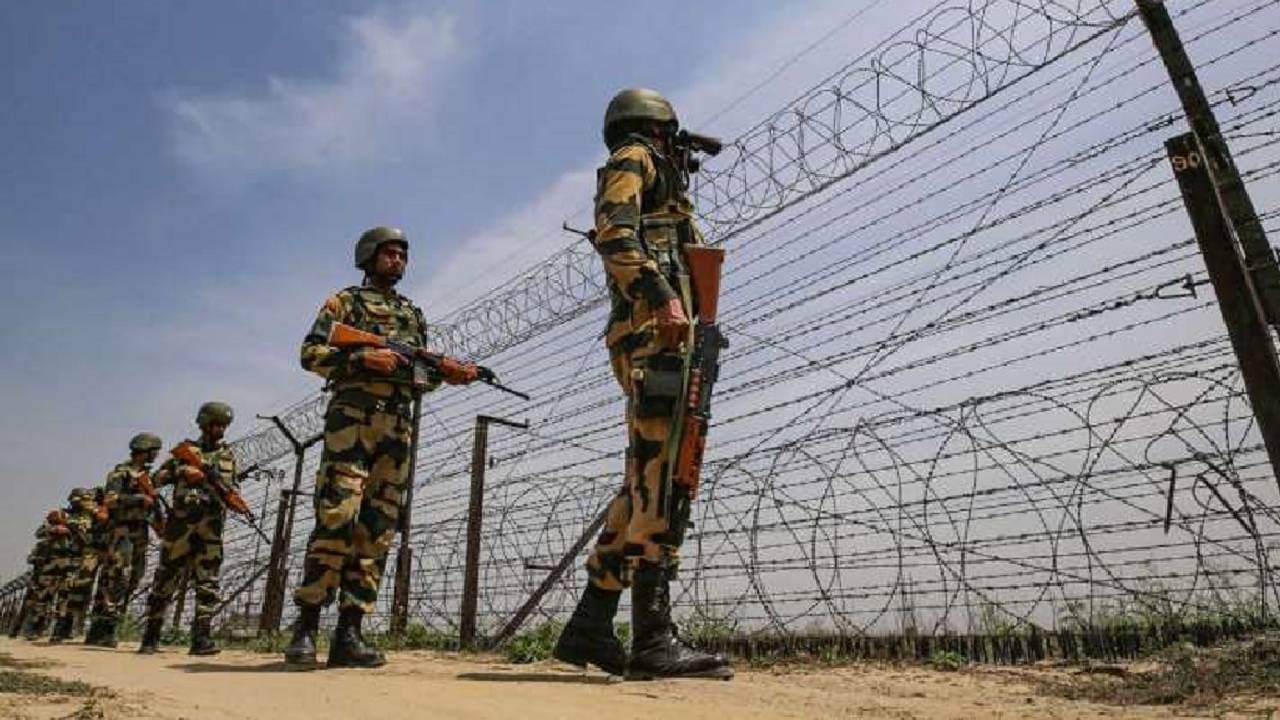 BSF New Uniform: ভোল বদলাচ্ছে BSF! সীমান্তে শত্রুদের নিকেশ করবে অদৃশ্য হয়ে