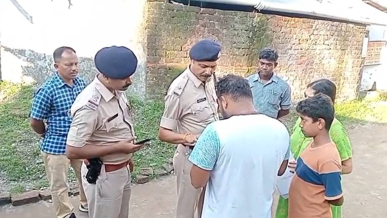 Jalpaiguri: বাড়ি বাড়ি থেকে তথ্য সংগ্রহ করছিল, জালে ৮ সন্দেহভাজন