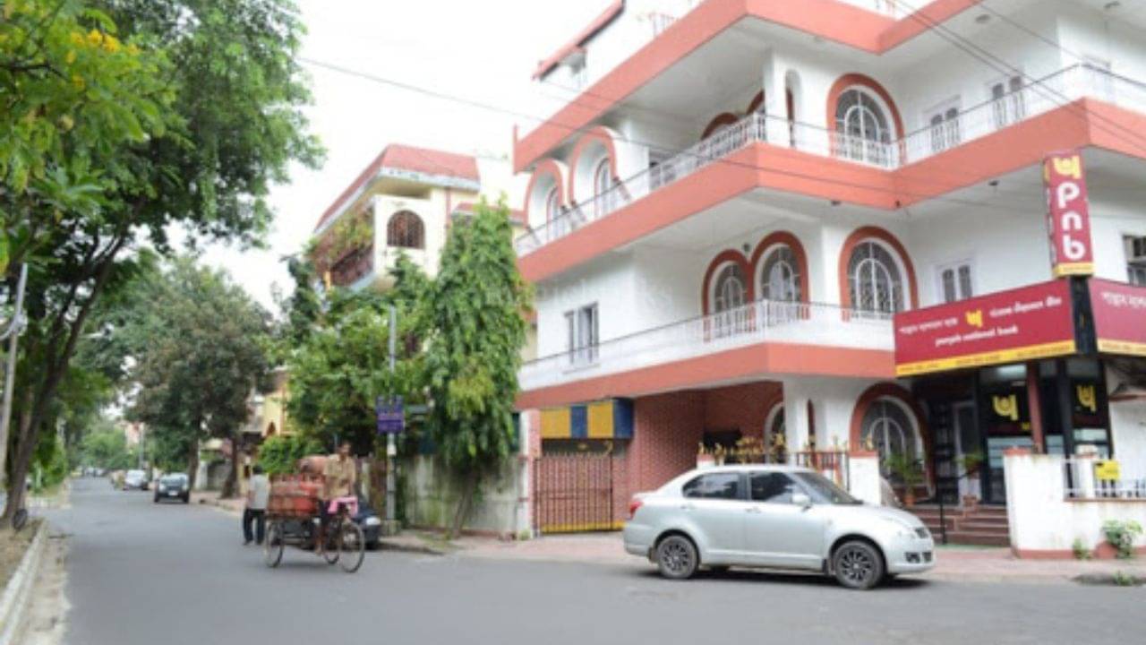 Fraud Case: কোটি কোটি টাকার খেল, সল্টলেকের PNB-র মোড় থেকে জালে হেস্টিংস থানার সিভিক ভলান্টিয়র