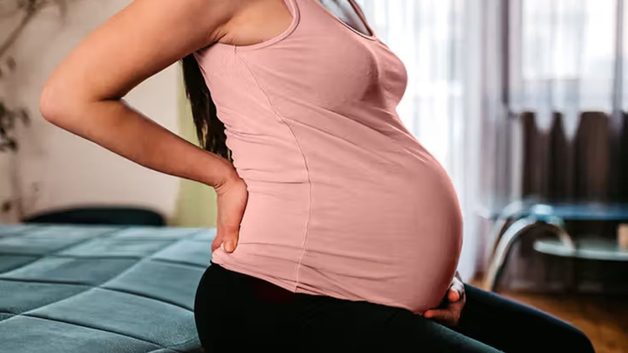 Pregnancy Tips: গর্ভাবস্থায় সিগারেট খেলে বা মদ্যপান করলে কী সাঙ্ঘাতিক ক্ষতি হয় জানেন? Pregnancy Tips: গর্ভাবস্থায় সিগারেট খেলে বা মদ্যপান করলে কী সাঙ্ঘাতিক ক্ষতি হয় জানেন?