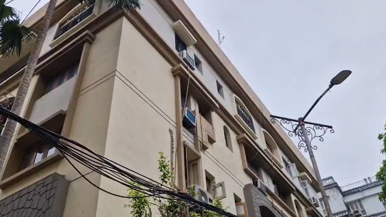 College Student: নিতে এসেছিল বান্ধবী, কলেজ ফেস্টে যাওয়ার আগেই চরম কাজটা করে ফেলল বিটেকের সৌরভ