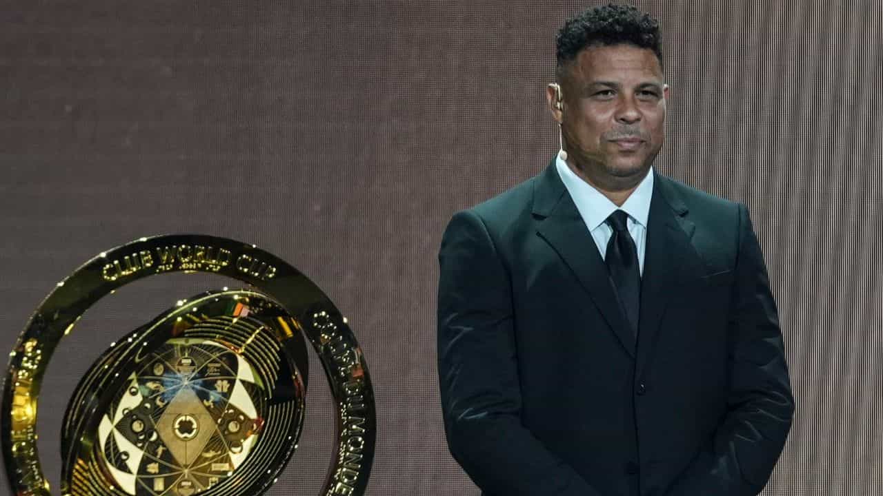 Ronaldo: মদ্যপ অবস্থার ভিডিয়ো ভাইরাল, বড় রোনাল্ডোর আচরণে উত্তাল মাদ্রিদ! Ronaldo: মদ্যপ অবস্থার ভিডিয়ো ভাইরাল, বড় রোনাল্ডোর আচরণে উত্তাল মাদ্রিদ!