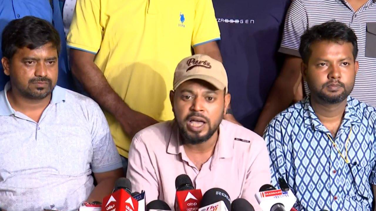 Sacked Teacher: সরকার আশ্বস্ত করতে পারেনি, এবার আন্দোলন হবে দিল্লিমুখী, শিক্ষা দফতরের সঙ্গে বৈঠক সেরে জানিয়ে দিলেন চাকরিহারারা