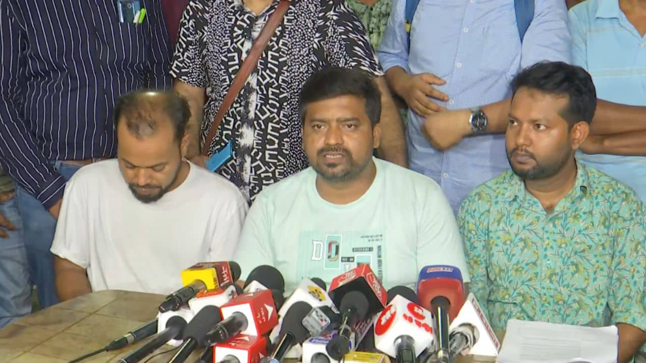 Sacked teachers: মৃত্যু পরোয়ানা ঘোষণা করলেন মুখ্যমন্ত্রী: চাকরিহারারা