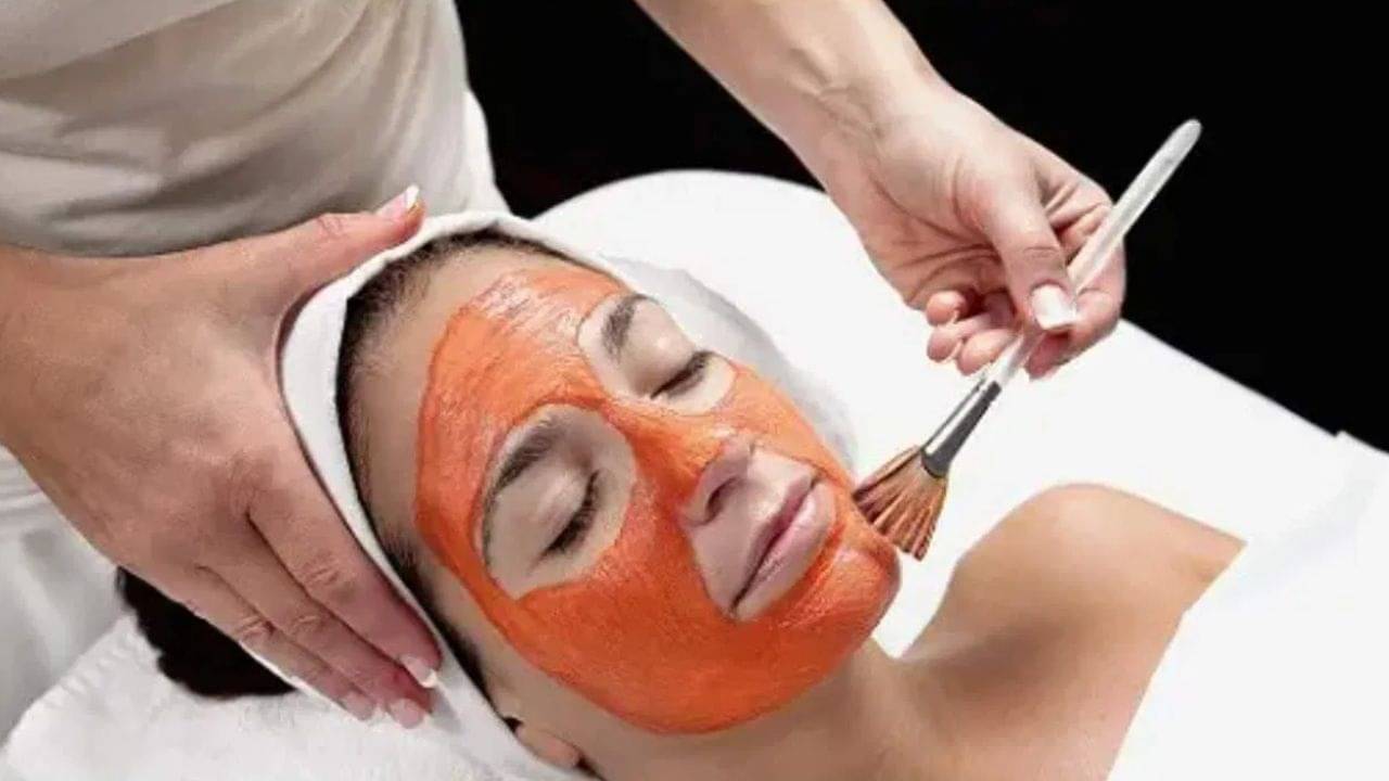 এক গাজরেই তুলতুলে নরম ত্বক, ফেসপ্যাক বানানোর নিয়মটা জাস্ট জেনে নিন