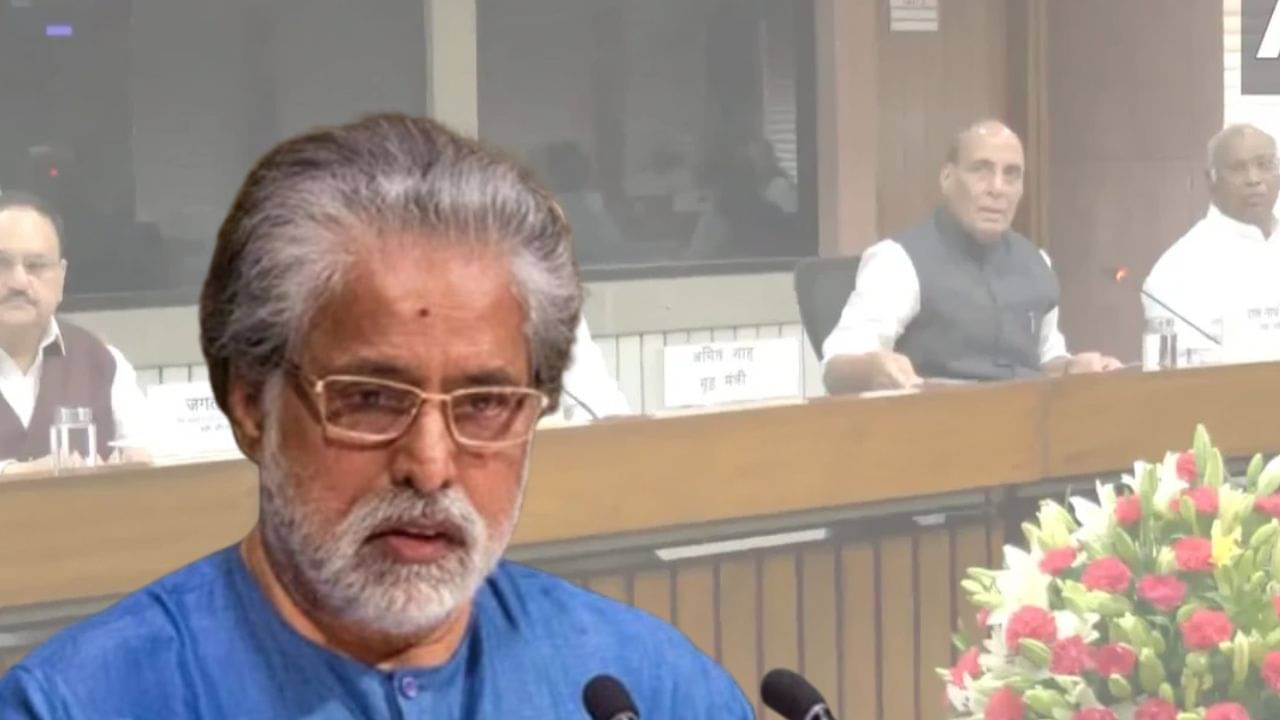 TMC MP Sudip Banerjee: পাকিস্তানের সঙ্গে বাংলাদেশেও দখল করে নাও, সর্বদল বৈঠকে বলেছেন সুদীপ