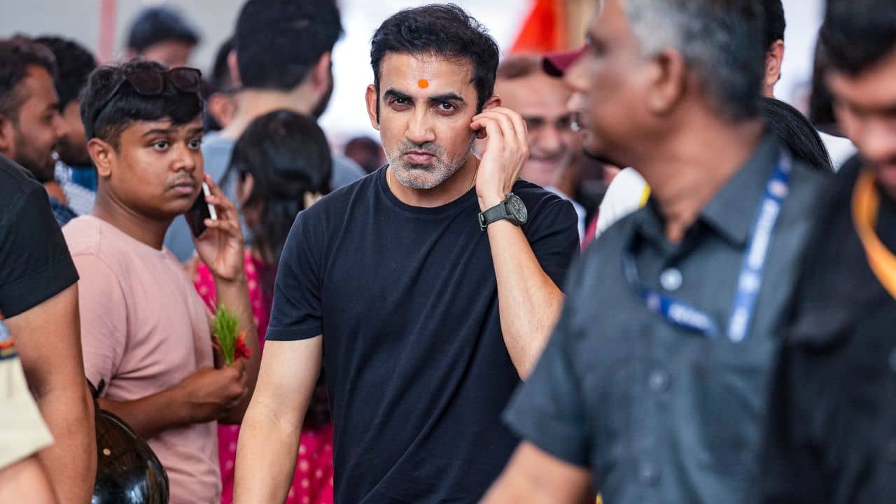 Sunil Gavaskar On Gautam Gambhir: সুনীল গাভাসকরের নিশানায় গৌতম গম্ভীর! নাম না করেই ধুয়ে দিলেন...