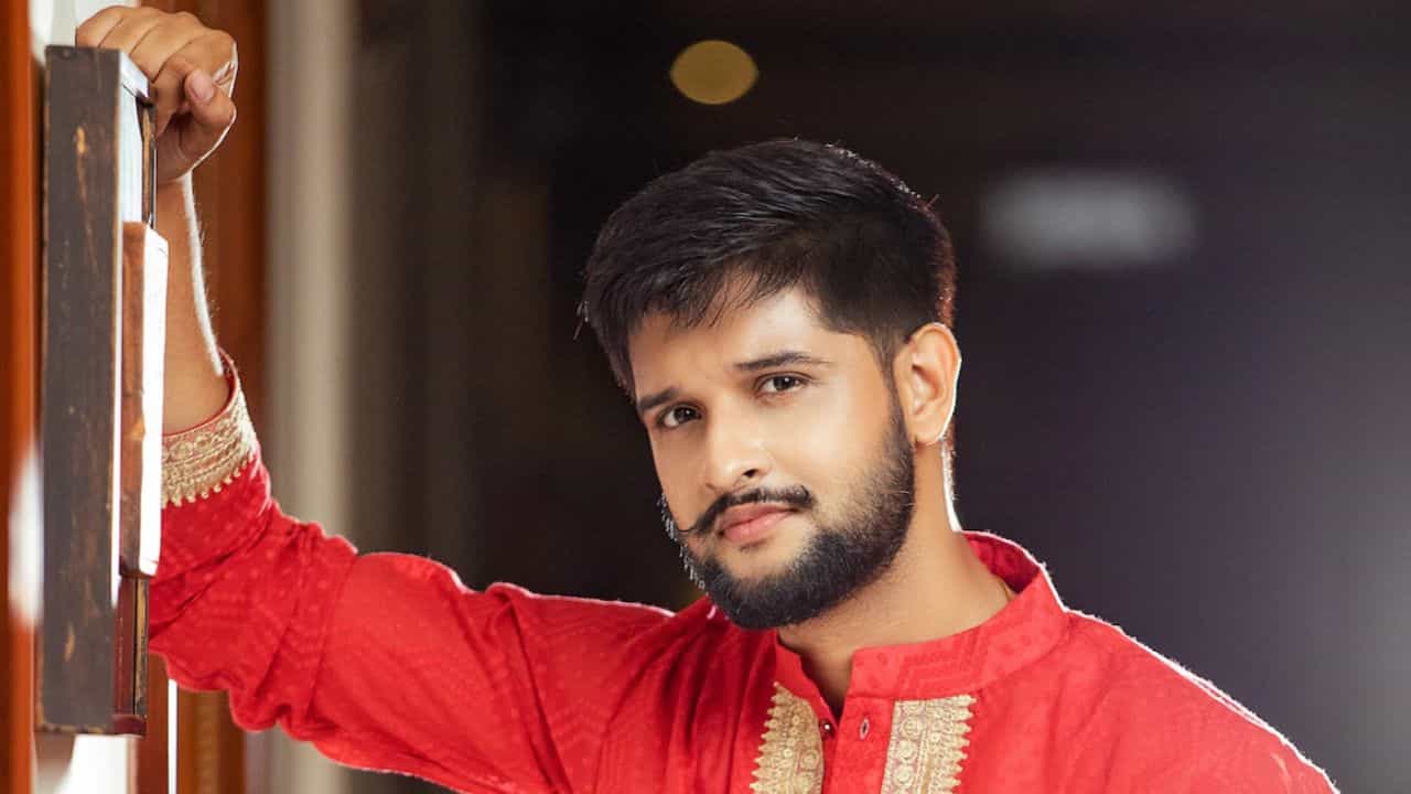 মুম্বই পাড়ি নীলের, তৃণার থেকে দূরে থাকবেন, কী কারণে সিদ্ধান্ত? মুম্বই পাড়ি নীলের, তৃণার থেকে দূরে থাকবেন, কী কারণে সিদ্ধান্ত?