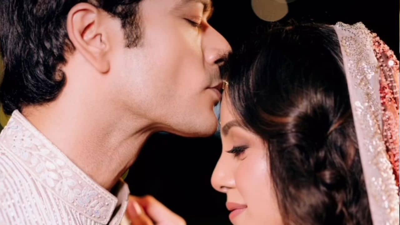 আমাকে বোঝানো হতো আমি খারাপ, শার্লিকে পাশে নিয়ে স্বীকারোক্তি অভিষেকের