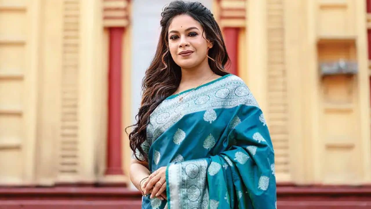 পিরিয়ডের আগে ভয়ঙ্কর কষ্ট, কোন সমস্যা তুলে ধরলেন গায়িকা ইমন