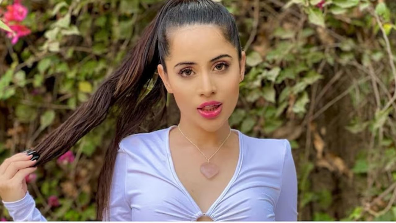 ব্রা পরেন না উরফি জাভেদ! কারণটা জানলে অবাক হয়ে যাবেন ব্রা পরেন না উরফি জাভেদ! কারণটা জানলে অবাক হয়ে যাবেন