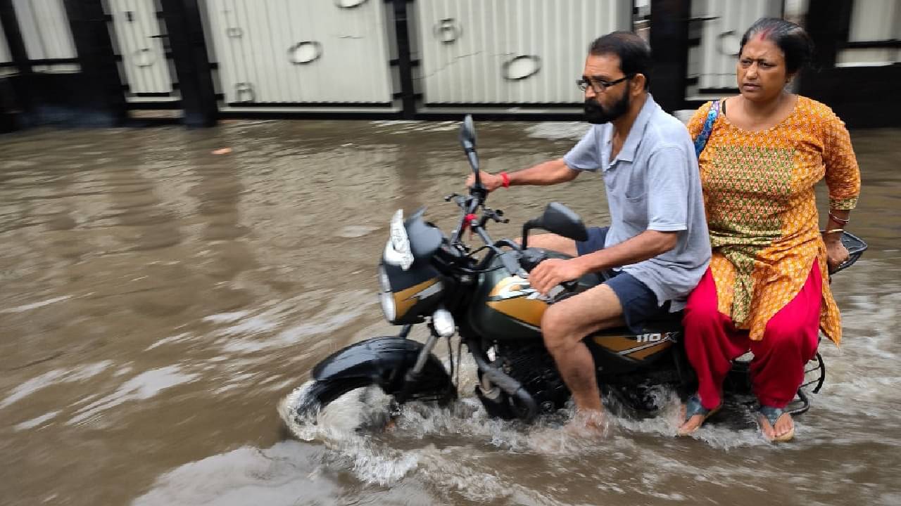 Rain Forecast: রবিবার সবথেকে বেশি বৃষ্টি হতে পারে কলকাতায়, আগামী ৫ দিনেই বড় খেলা বৃষ্টির, দুর্যোগ কোন কোন জেলায়