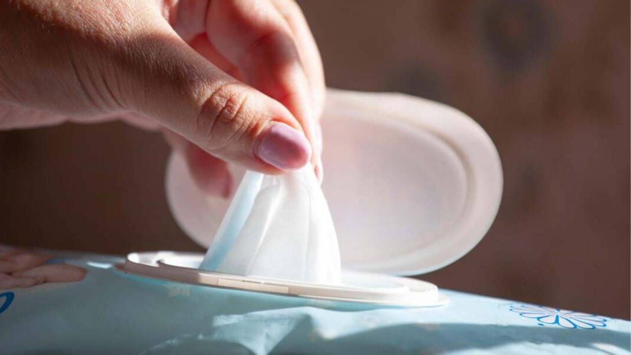 ঘন ঘন টিস্যু ব্যবহার করছেন? অজান্তে বিপদ ডাকছেন না তো!