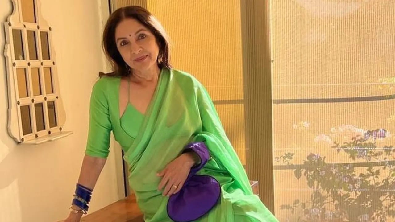 নায়ককে চুমুর পর ডেটল দিয়ে মুখ পরিষ্কার! নীনার এ কেমন অভিজ্ঞতা? নায়ককে চুমুর পর ডেটল দিয়ে মুখ পরিষ্কার! নীনার এ কেমন অভিজ্ঞতা?