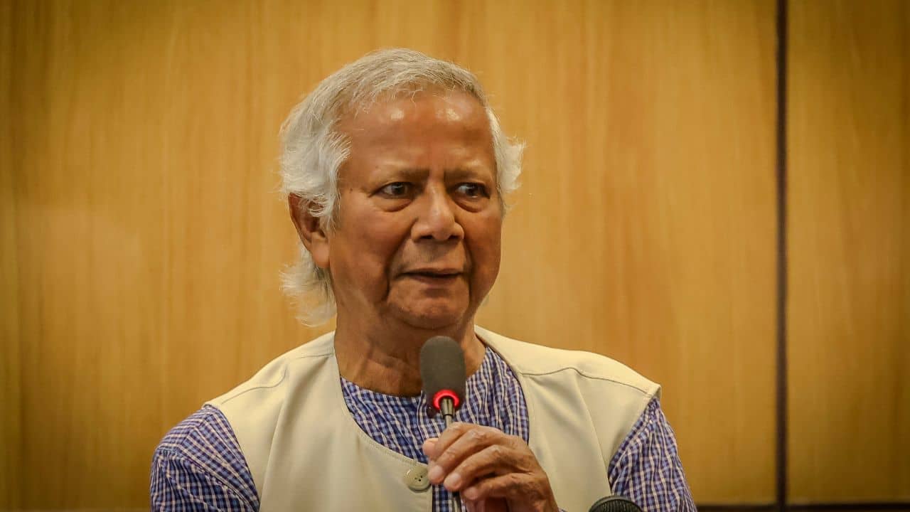 Bangladesh: সরকারের দায়িত্ব পালন অসম্ভব..., রুদ্ধদ্বার বৈঠক সেরে বড় বার্তা ইউনূসের উপদেষ্টা পরিষদের