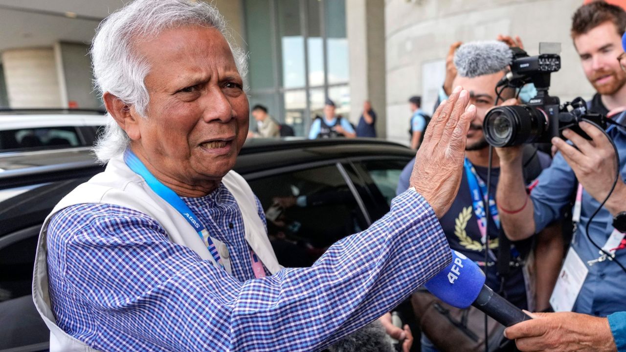 Muhammad Yunus: যমুনায় যাচ্ছেন বিএনপি-জামাত নেতারা, আজই ফয়সালা হয়ে যাবে ইউনূসের? Muhammad Yunus: যমুনায় যাচ্ছেন বিএনপি-জামাত নেতারা, আজই ফয়সালা হয়ে যাবে ইউনূসের?