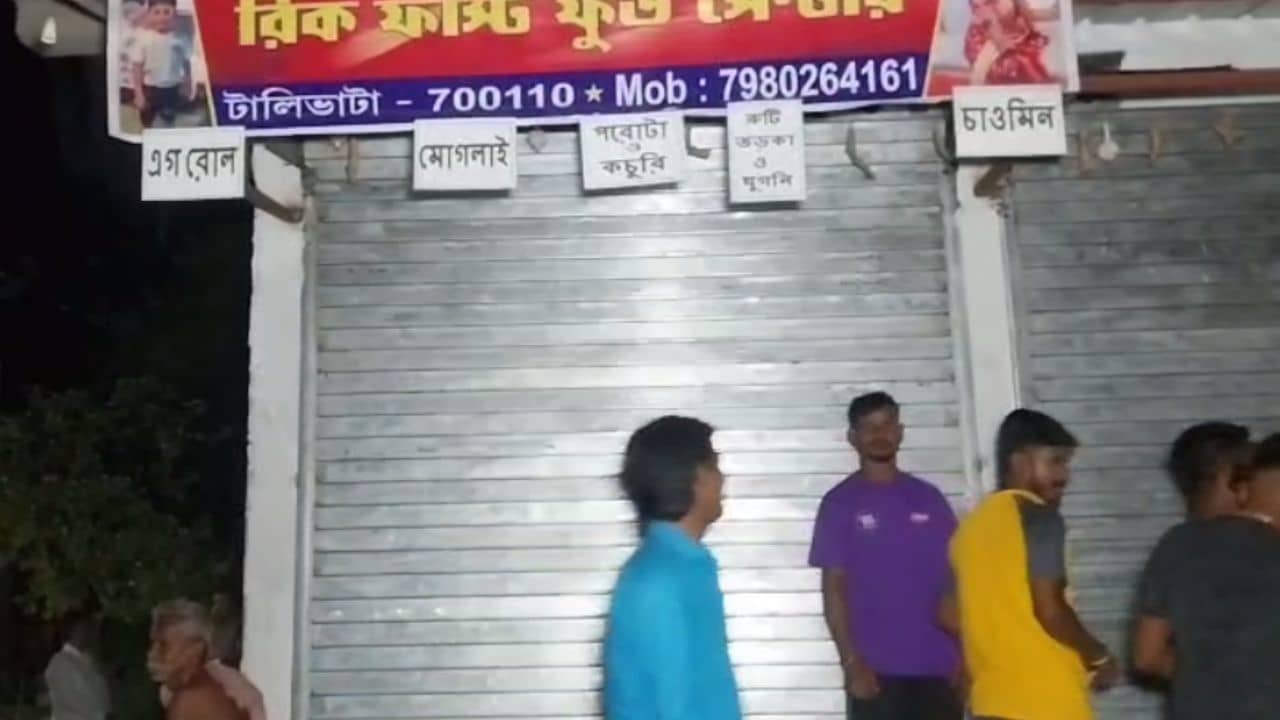 Ghola: রোল-চাউমিন-মোমোর দোকানে সিভিল ড্রেসে এল পুলিশ, ধরতেও পারেননি দোকানদার, পরে তল্লাশি চালাতে গিয়ে যা বেরল কল্পনার বাইরে