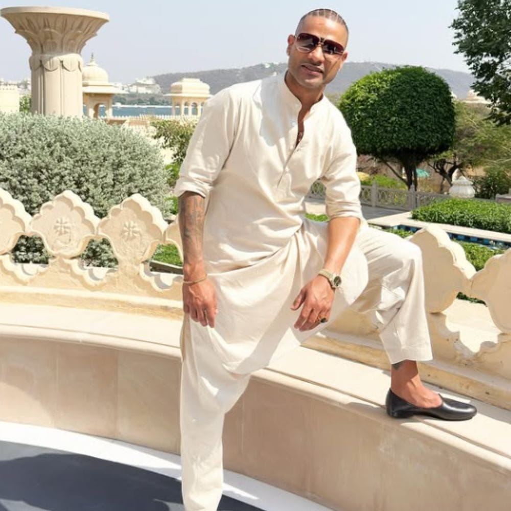 সিআরই ম্যাট্রিক্স অনুসারে, শিখর ধাওয়ান গুরুগ্রামে ডিএলএফের সুপার বিলাসবহুল আবাসন প্রকল্পে ৬৯ কোটি টাকায় একটি অ্যাপার্টমেন্ট কিনেছেন।  (ছবি-শিখর ধাওয়ান ইন্সটাগ্রাম)
