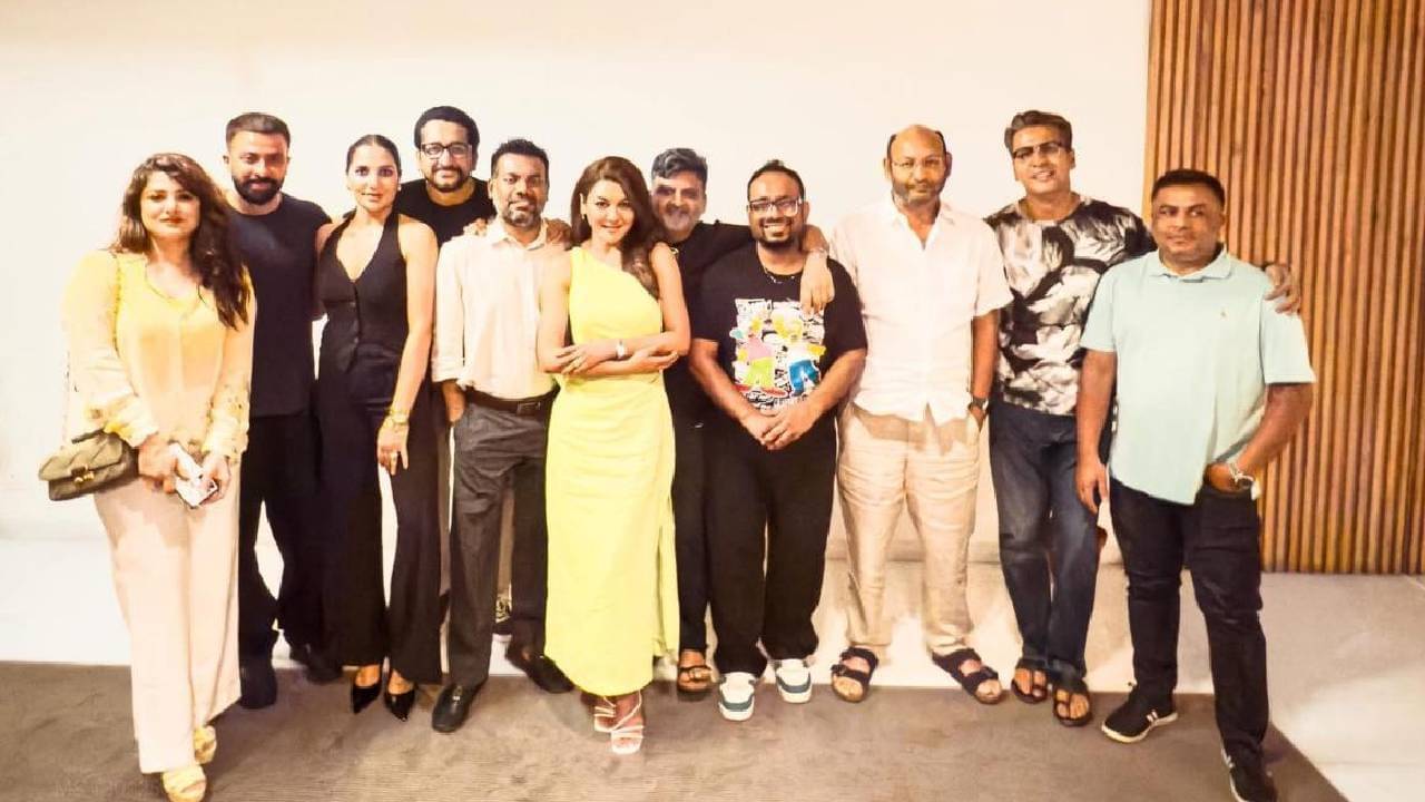 কলকাতায় পার্টিতে বাংলাদেশের শাকিব-জয়া, টলিউডের কে-কে ছিলেন?