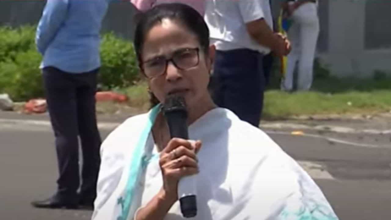 CM Mamata Banerjee: 'চাকরিগুলো কিন্তু আমাদের জন্য যায়নি', সাফ জবাব মুখ্যমন্ত্রীর
