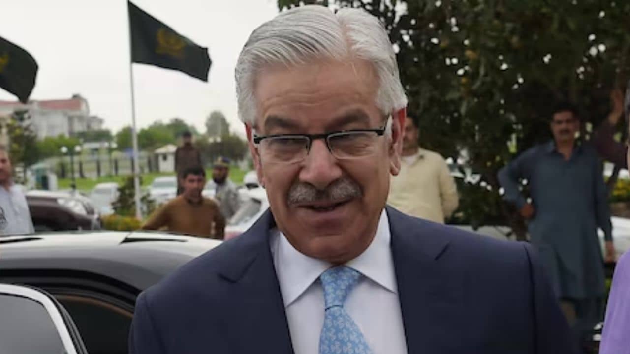 Pakistan: যা তৈরি করবে, ধ্বংস করে দেব..., ফাঁকা আওয়াজ পাক মন্ত্রীর, বিজেপি বলল ভয়ে কেঁপে গিয়েছে