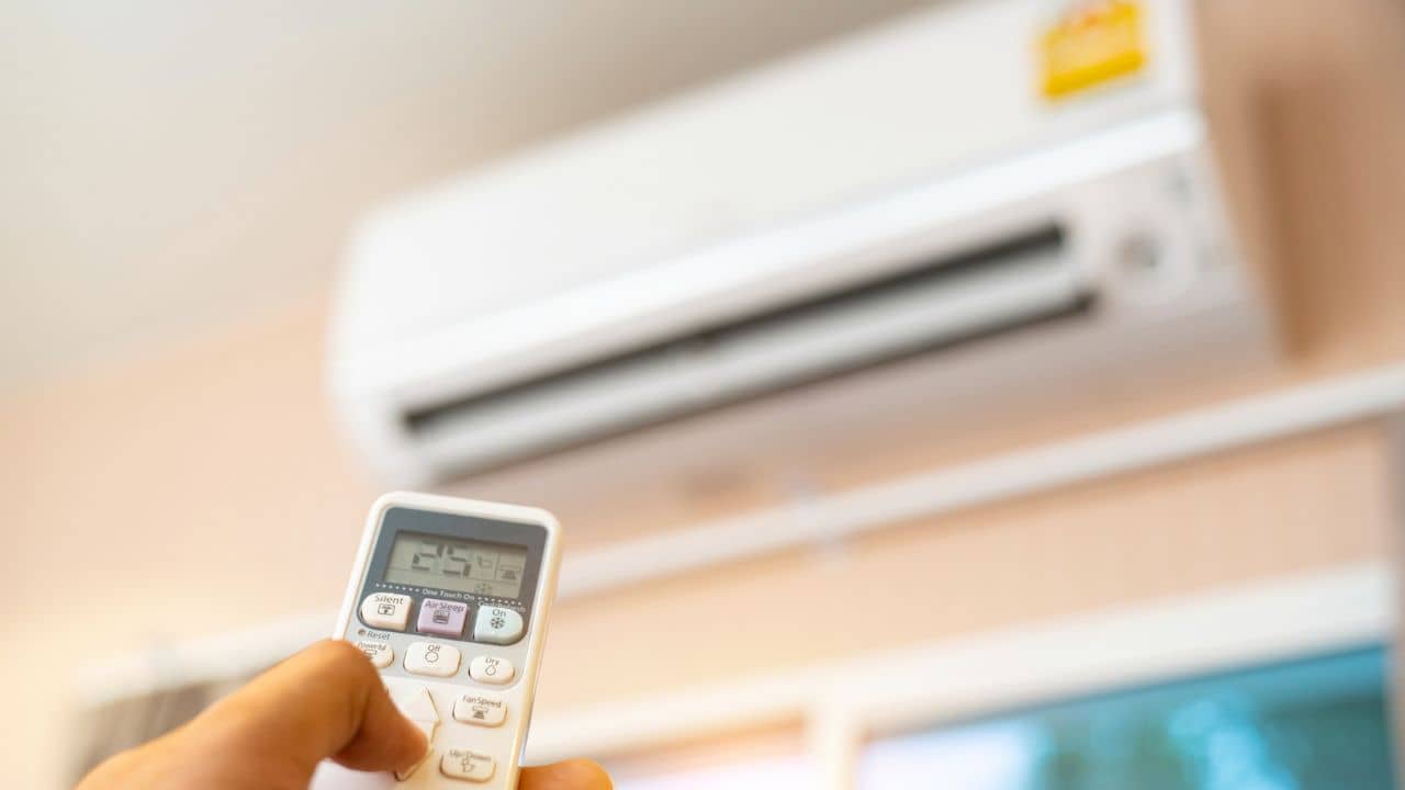 Heat Wave, Air Conditioner: গরমে AC কিনেছেন, কিন্তু এই কাজটা না করে থাকলে আপনার দুর্দশার শেষ থাকবে না!