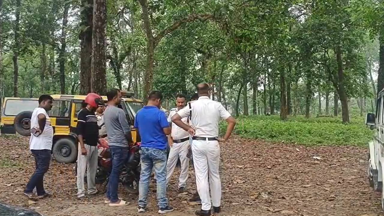 Siliguri: ATM ভেঙে ৫৪ লাখ নিয়ে জঙ্গলে উধাও, টানা দু’দিনের সার্চ অপারেশনের পর অবশেষে মুখে হাসি পুলিশের