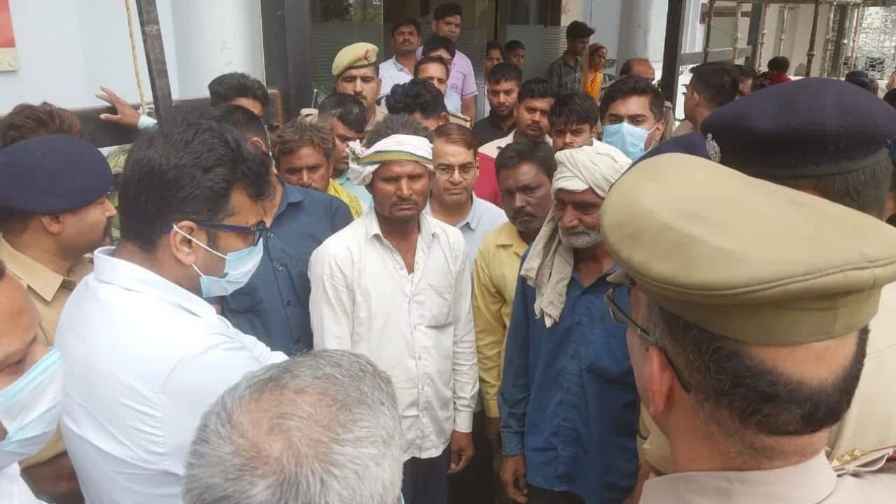 Agra: নদীর তীরে রিল বানাচ্ছিল, স্নান করতে নেমে তলিয়ে গেল ৬ কিশোরী