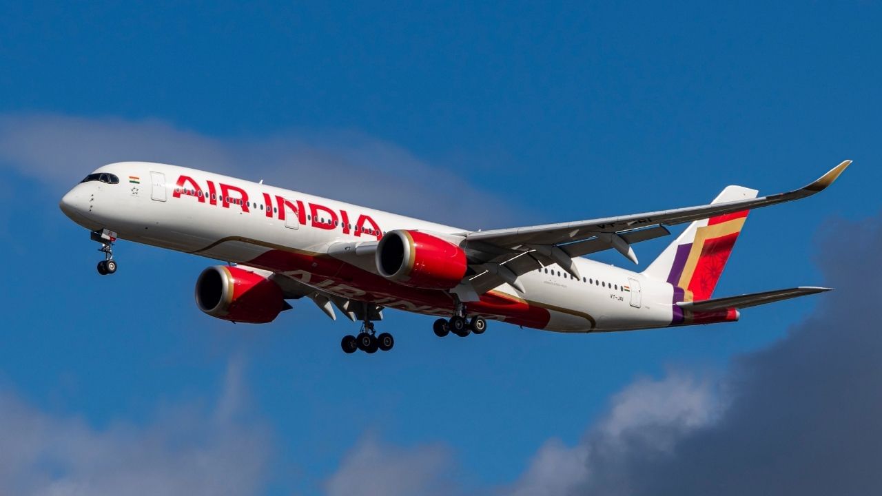 Air India Plane: আহমেদাবাদ থেকে ছিল ওড়ার কথা! দুর্ঘটনার পর এয়ার ইন্ডিয়া প্রথম লন্ডনগামী বিমান নিয়ে বিরাট অস্বস্তি