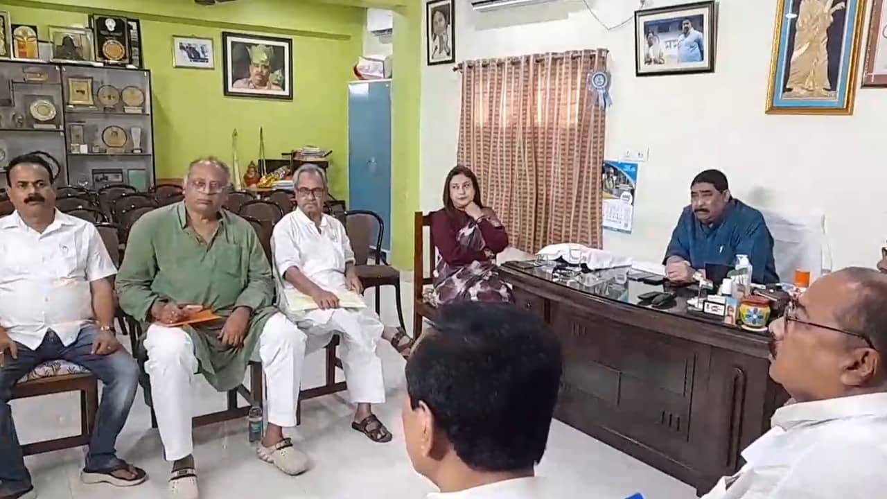 Core Committee Meeting: উঠল না অডিয়ো প্রসঙ্গ, বিতর্কের পর কেষ্ট-কাজলদের প্রথম কোর কমিটির বৈঠকে কী নিয়ে কথা হল