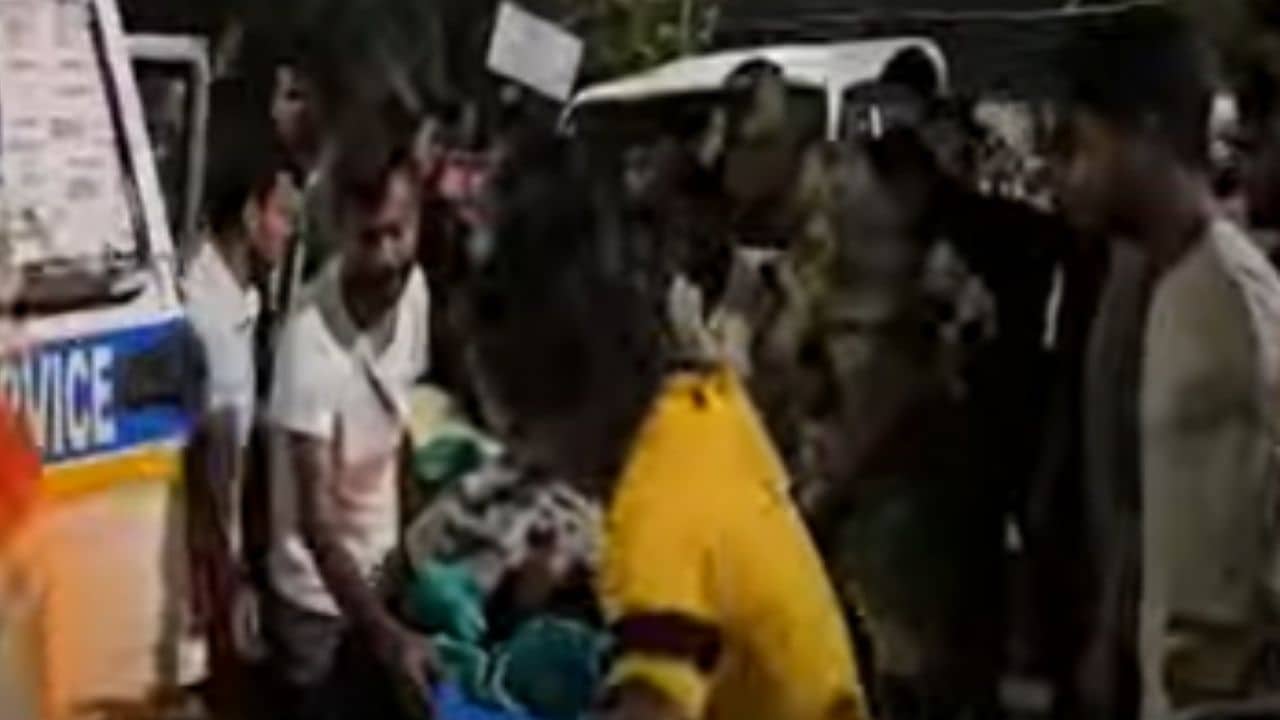 BSF: রাতে ধুলিয়ানের ক্যাম্প থেকে এল মুহূর্মুহু গুলির শব্দ, তারপরই BSF জওয়ানকে যে অবস্থায় দেখা গেল...