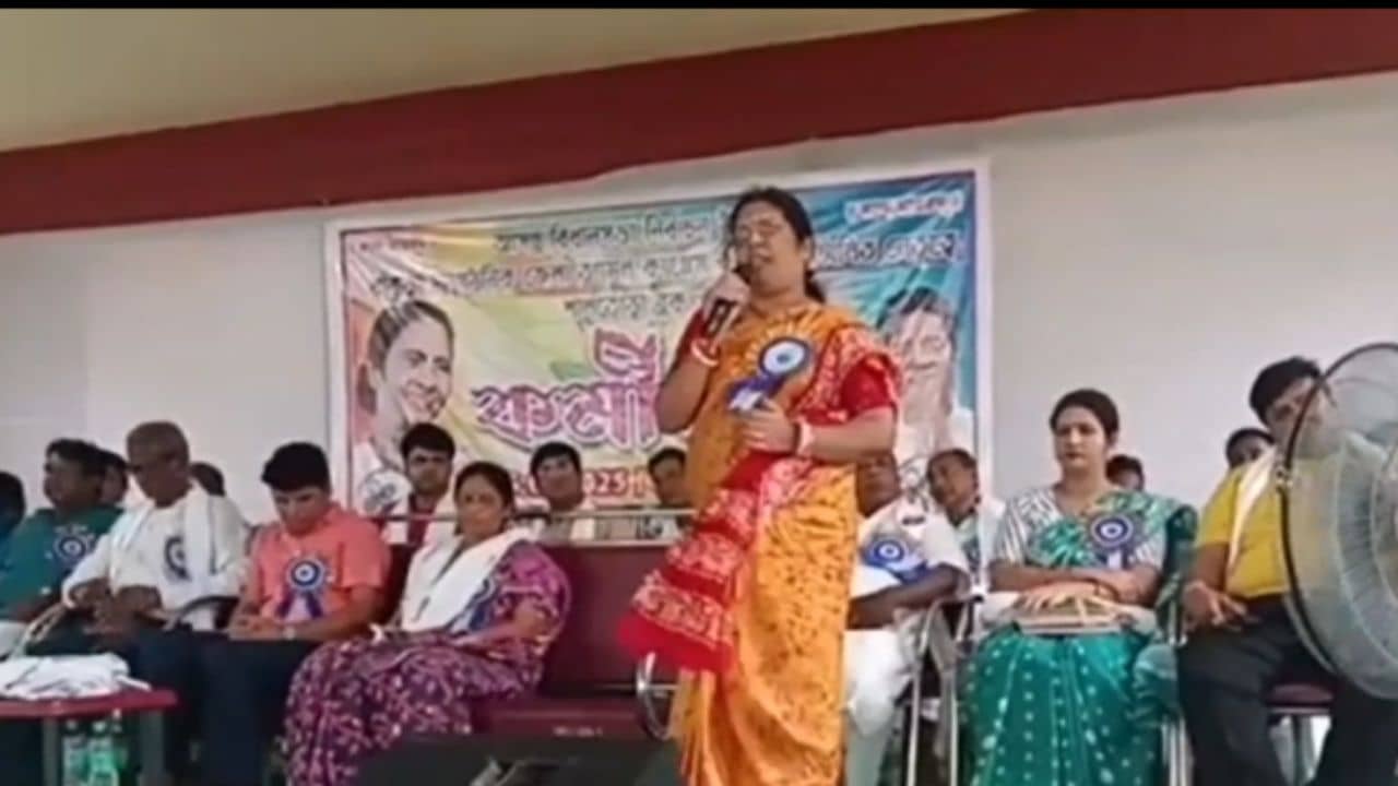 Bankura: জনপ্রতিনিধিদের সাম্মানিক বন্ধ করে দেওয়া হবে, হুঁশিয়ারি তৃণমূল নেতৃত্বের