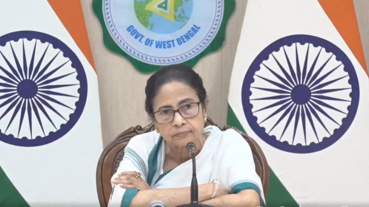 CM Mamata Banerjee: ‘কেন এত নেতা খুন হচ্ছে? আইবি কেন আগে থেকে খবর পাচ্ছে না?’ পুলিশের উপর ক্ষুব্ধ মুখ্যমন্ত্রী