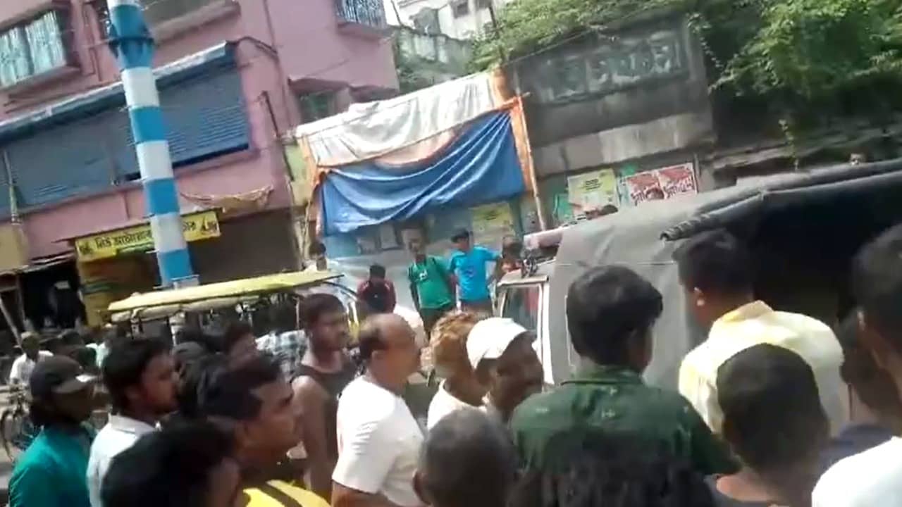 Chandannagar: রাতের অন্ধকারে ১৫ বছরের নাবালিকাকে যৌন হেনস্থার অভিযোগ, উত্তাল চন্দননগর