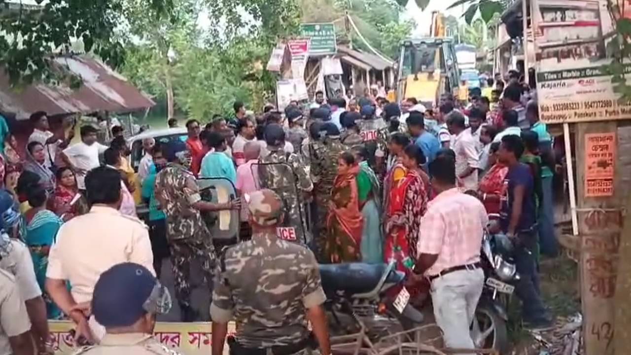Daspur: রাত পোহালেই ছিল ভোটের কথা, আচমকা ‘স্থগিত’ হতেই রণক্ষেত্র দাসপুর, মাঠে নামল পুলিশ