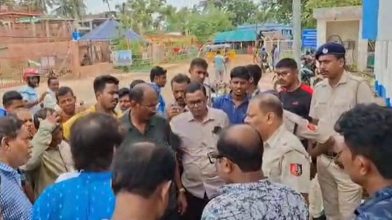 Digha Jagannath Temple: শত শত ভক্তের সামনেই ফাঁস! দিঘার জগন্নাথ মন্দিরে গিয়ে ধুন্ধুমার কাণ্ড বাধালেন স্থানীয়রা, সামাল দিতে হিমশিম পুলিশ